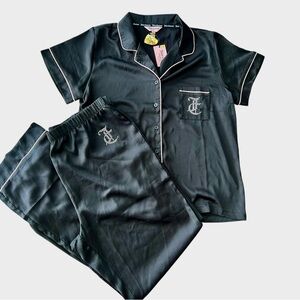 New Juicy Couture Black Pajama Set with contrasting pink piping, size large